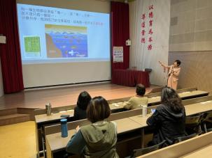 羅怡君老師(11/13)  從生活中進行生涯探索