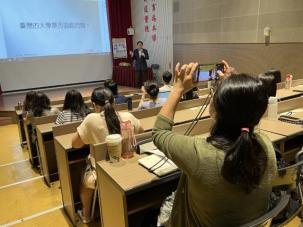 管中閔教授(4/23)   探索未來大學